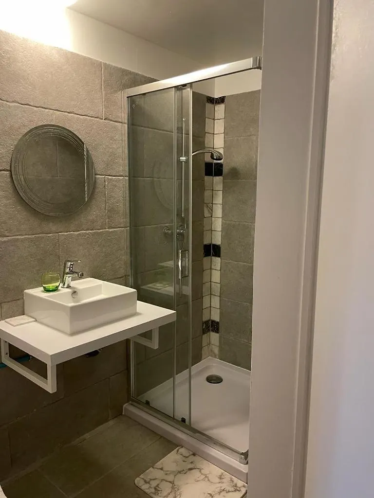 Chambres Privees - Maison Piot - Pennes-Le-Sec - Havre De Paix Au Coeur De La Drome Provencale 0*,  France